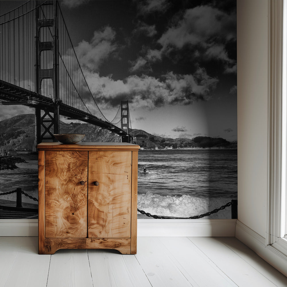 Surfing under the Golden Gate Bridge | Wallpaper
