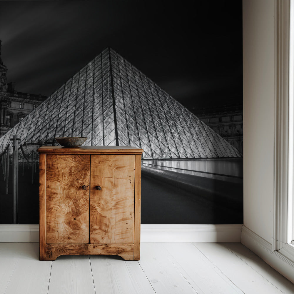 Louvre at Night | Wallpaper