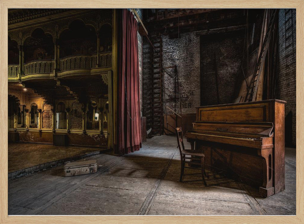 Show, interrupted | Poster