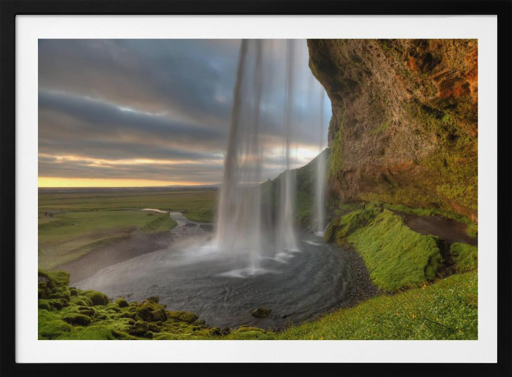 The curtrain | Poster