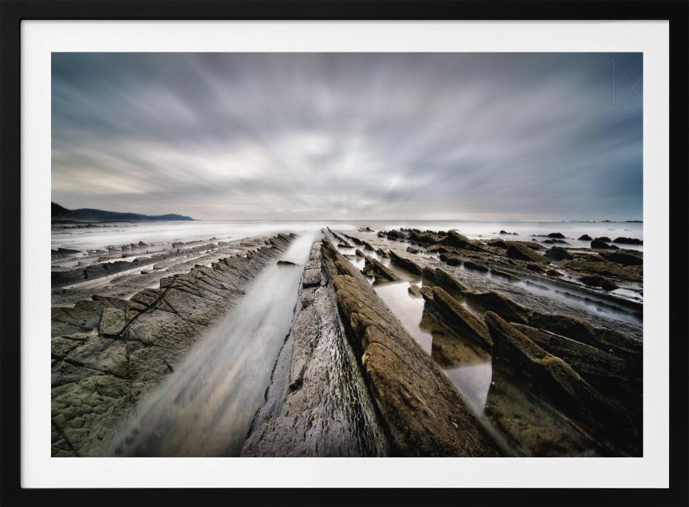 To infinity | Poster