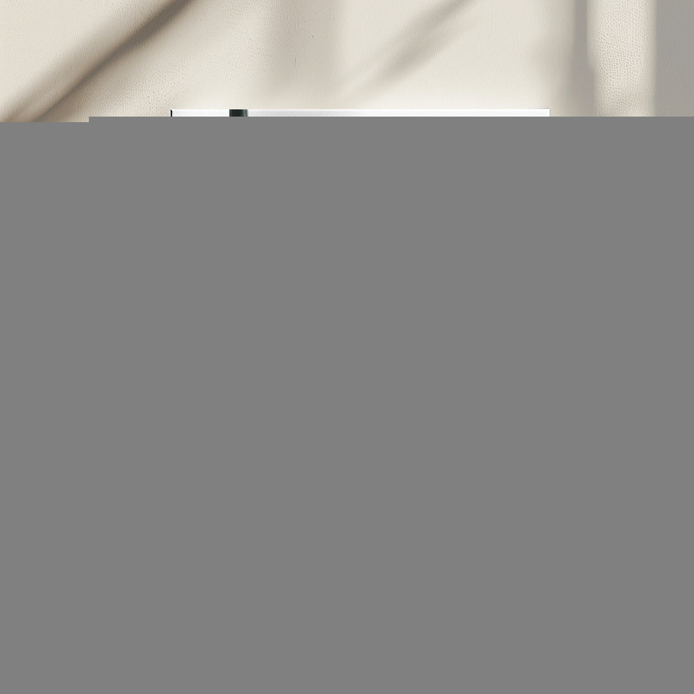 Relax Pose Black | Canvas