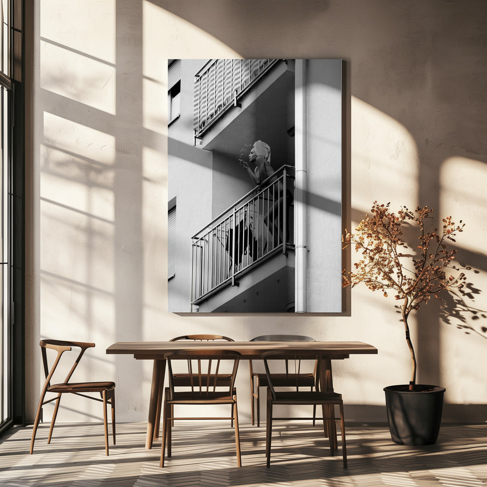 Nika | Canvas