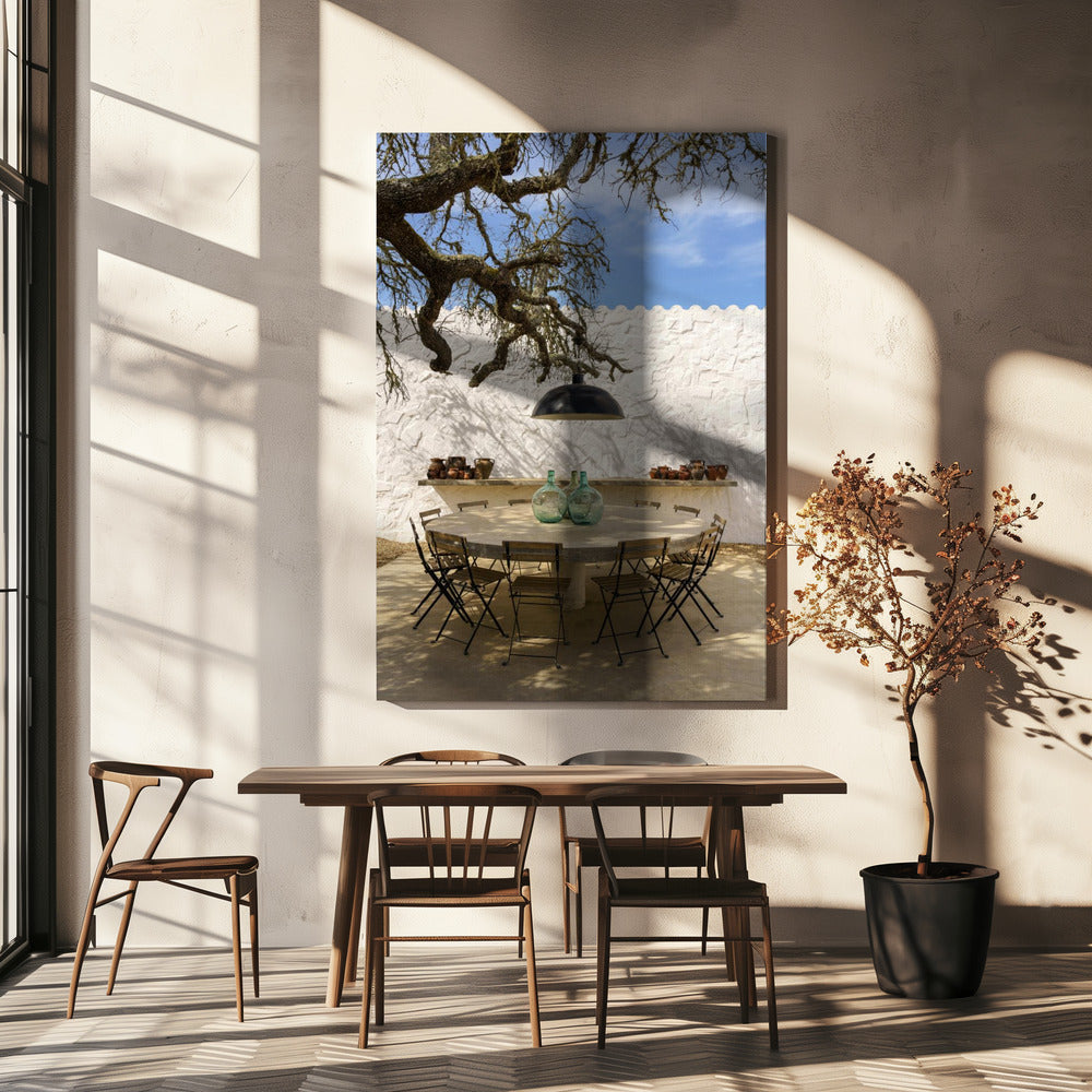 Round Table | Canvas