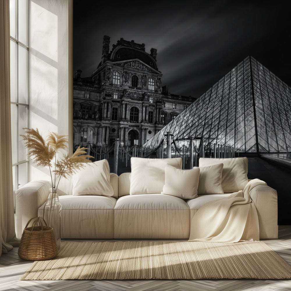 Louvre at Night | Wallpaper