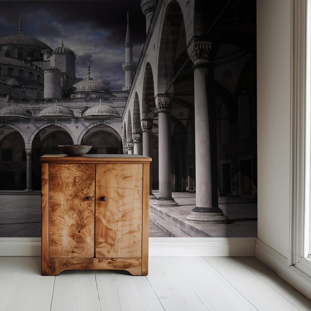 Lady and the mosque | Wallpaper