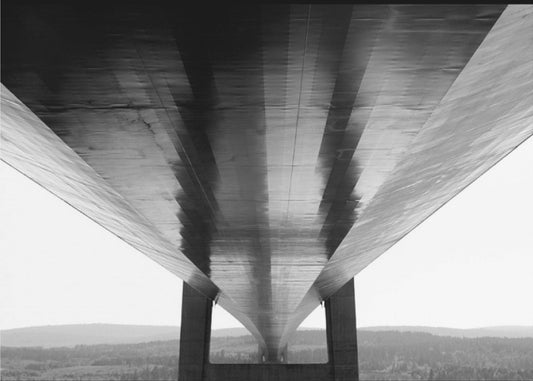 Under the bridge | Wallpaper