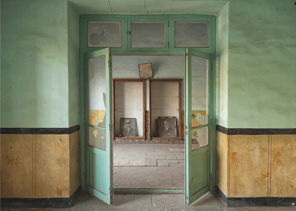 Two lives,one end | Poster