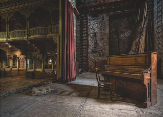 Show, interrupted | Wallpaper