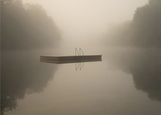 Quiet, please | Wallpaper