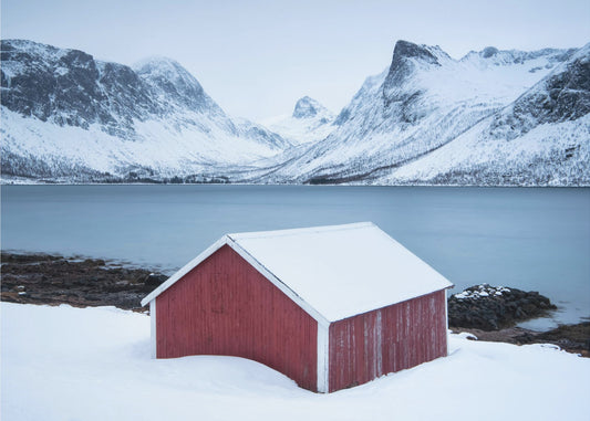 Red hut | Canvas