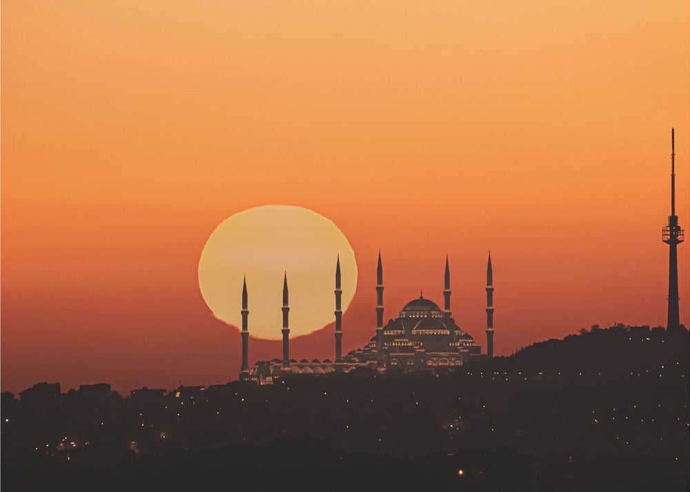 Sunrise in Istanbul | Canvas