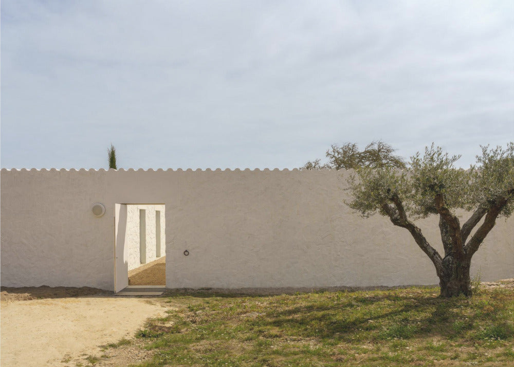 Casadavolta Facade | Canvas