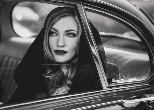 Caught in a moment of absence... | Wallpaper