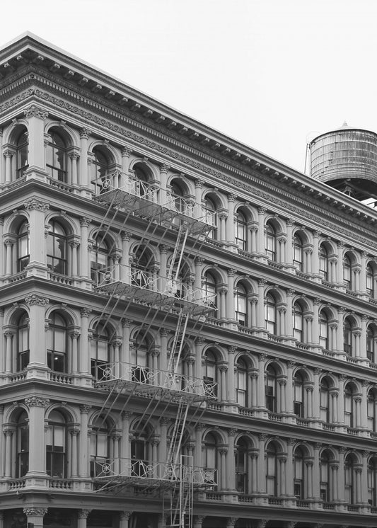 Urban Elegance | Canvas