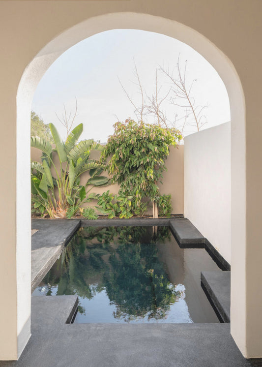 The Istoria Hotel Pool | Canvas